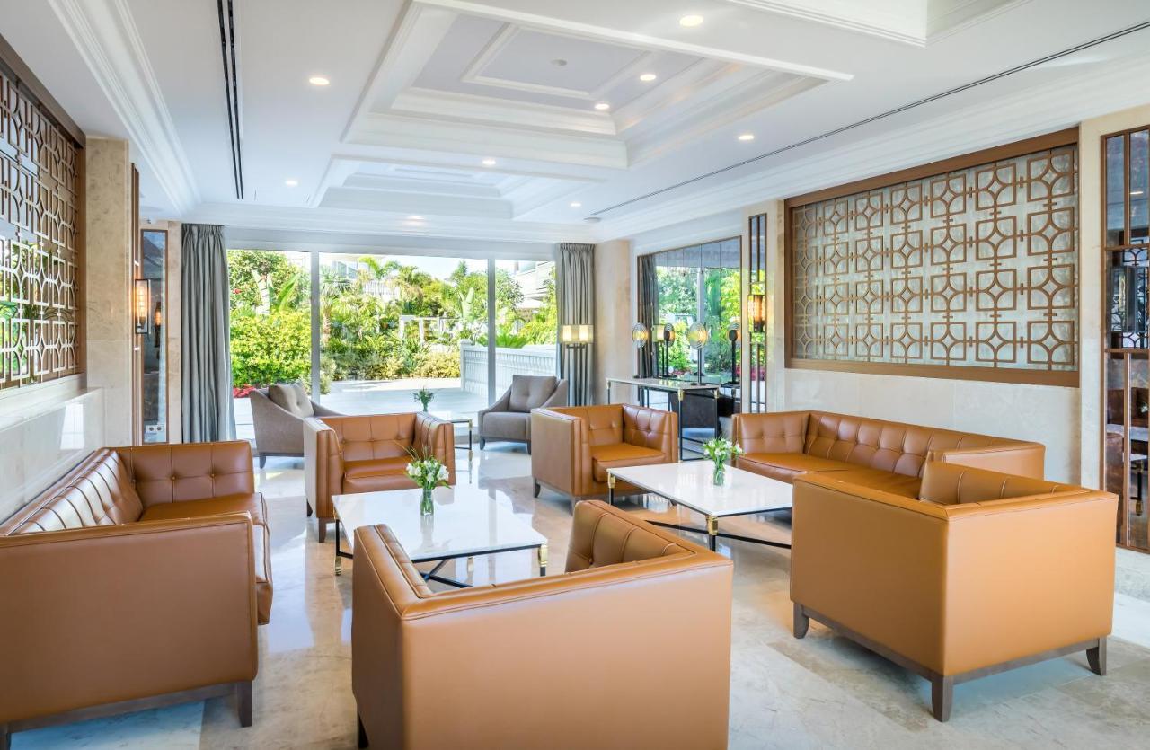 Barcelo La Nucia Hills Hotel Bagian luar foto The lobby of the hotel