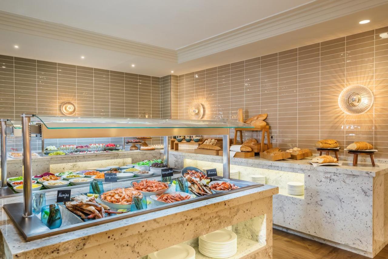 Barcelo La Nucia Hills Hotel Bagian luar foto The buffet at the hotel