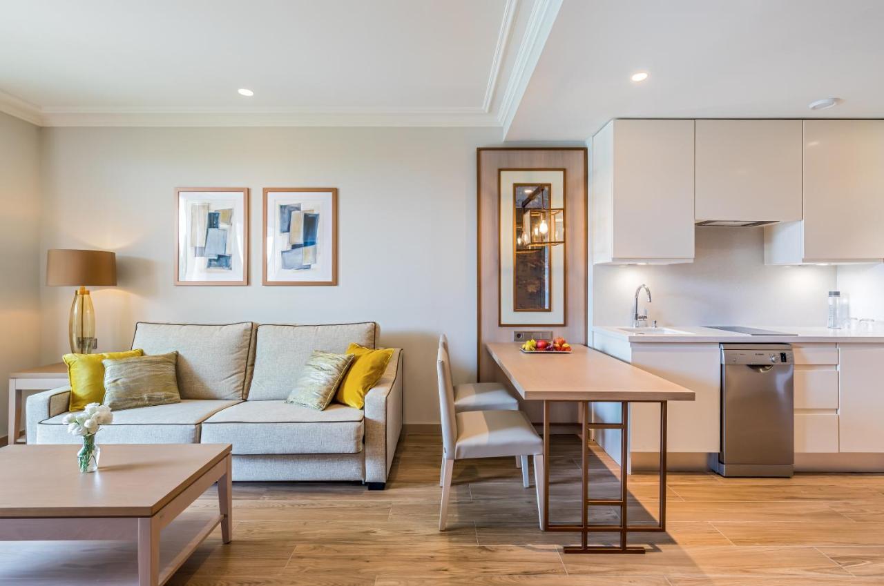 Barcelo La Nucia Hills Hotel Bagian luar foto A typical apartment at The Ivy Collection