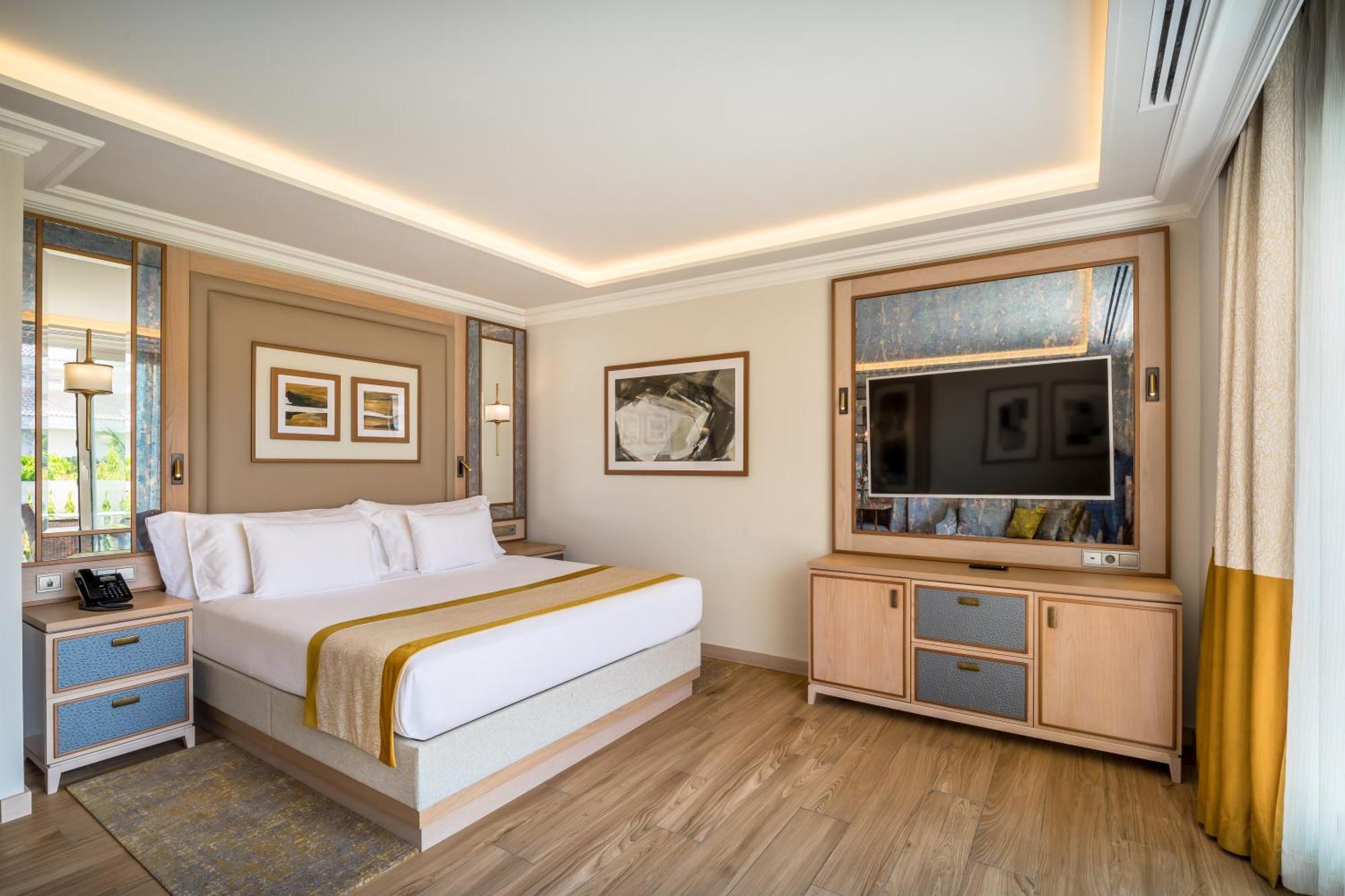 Barcelo La Nucia Hills Hotel Bagian luar foto A bedroom at the hotel